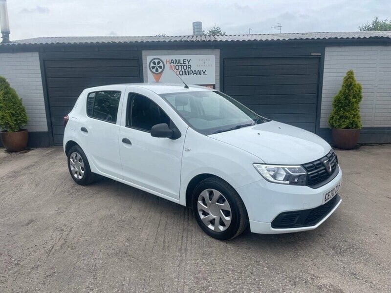 White Used 2020 Dacia Sandero Essentiel Hatchback | £4,495 (Super price) - Image 1/4