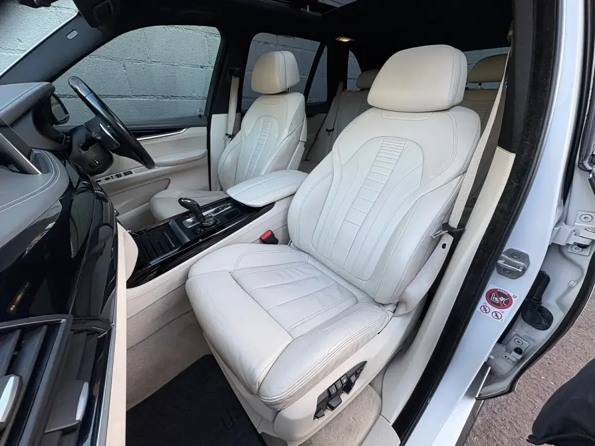 Used BMW X5 M Sport 308 HP (226 kW) 2015 White SUV