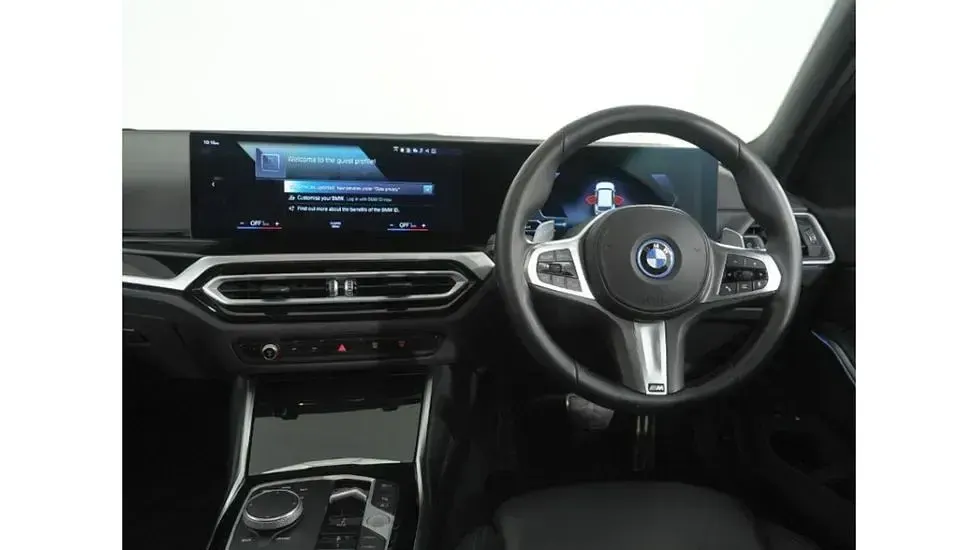 Used BMW 330 M Sport 288 HP (211 kW) 2022 White Estate