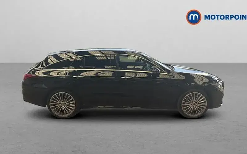 Used Mercedes E250 AMG line 218 HP (160 kW) 2025 Estate