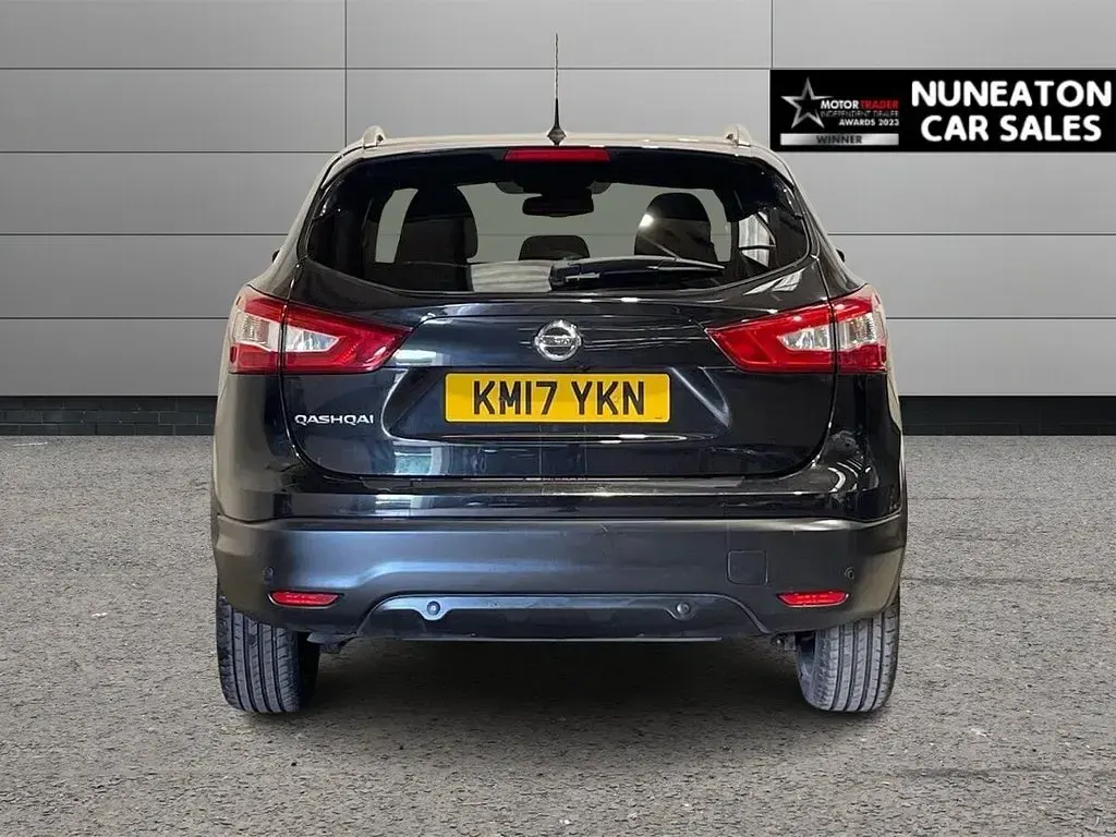 Used Nissan Qashqai Tekna 130 HP (95 kW) 2017 Black SUV