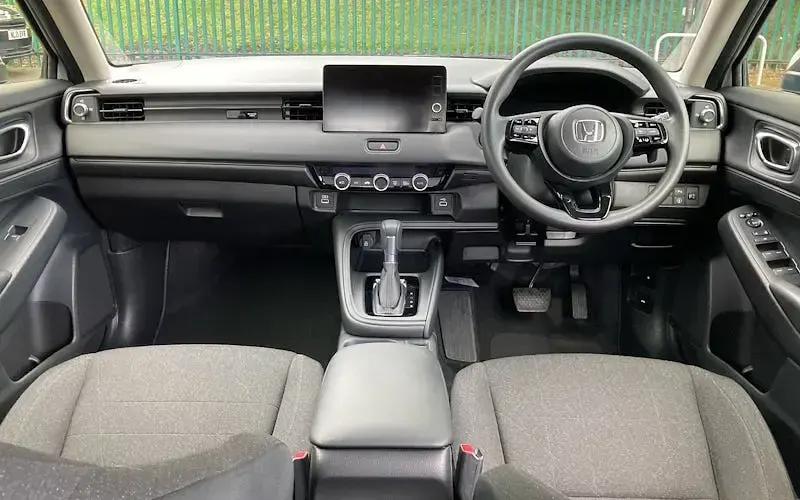 Używany Honda HR-V Elegance 131 KM (96 kW) 2024 SUV