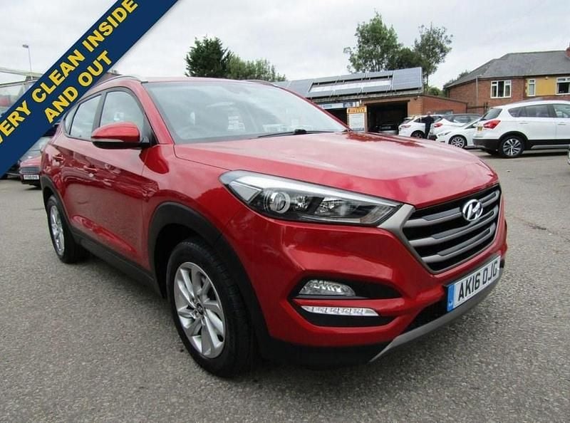 Red Used 2016 Hyundai Tucson SE SUV | £9,750 (Super price) - Image 1/3