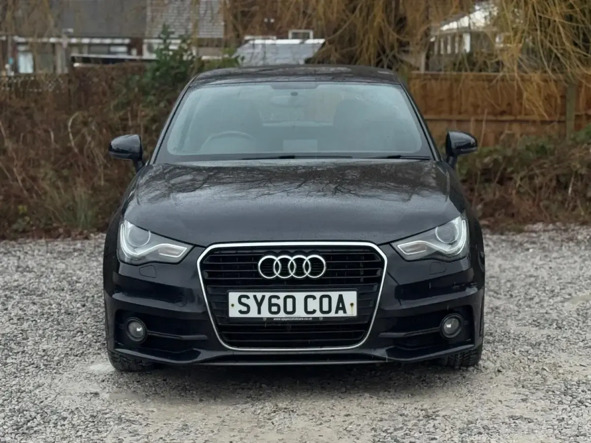Gebraucht Audi A1 S-Line 122 PS (89 kW) 2011 Schwarz Kleinwagen
