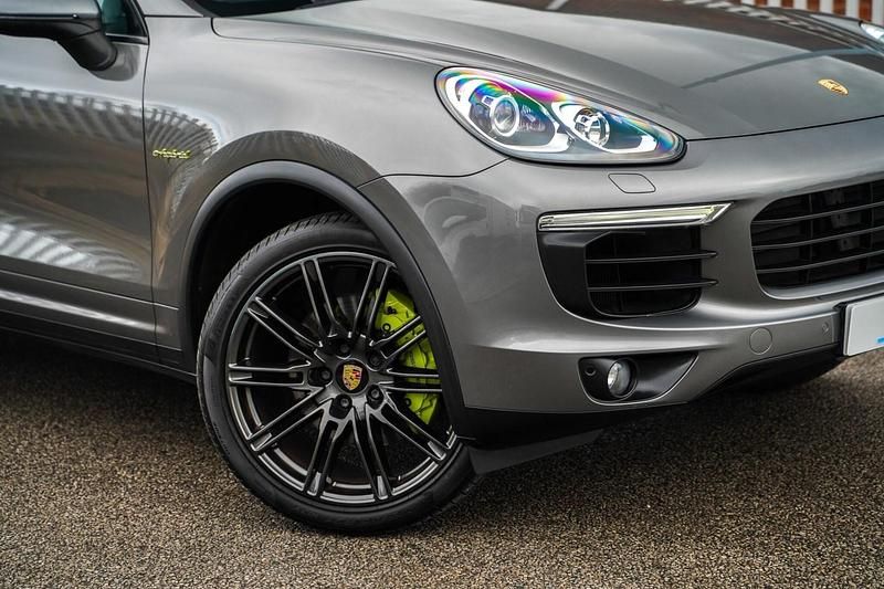 Used Porsche Cayenne S E-Hybrid 2016 Grey SUV