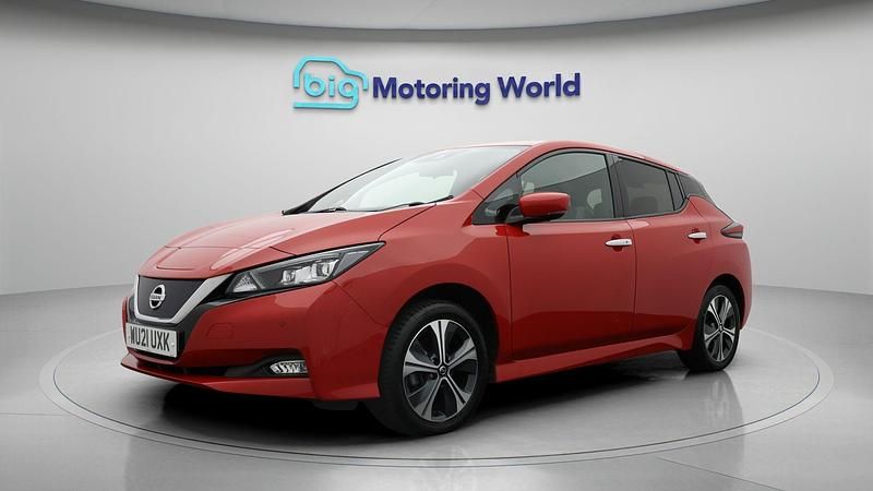 Used Nissan Leaf Tekna 160 kW (218 HP) 2021 Red Hatchback