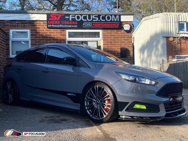 Used Ford Focus ST 2015 Grey Hatchback