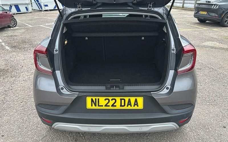 Used Renault Captur Iconic 140 HP (102 kW) 2022 Other SUV