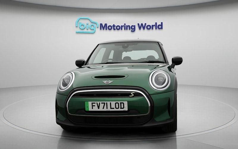 Used Mini Cooper Level 2 135 kW (184 HP) 2023 Hatchback