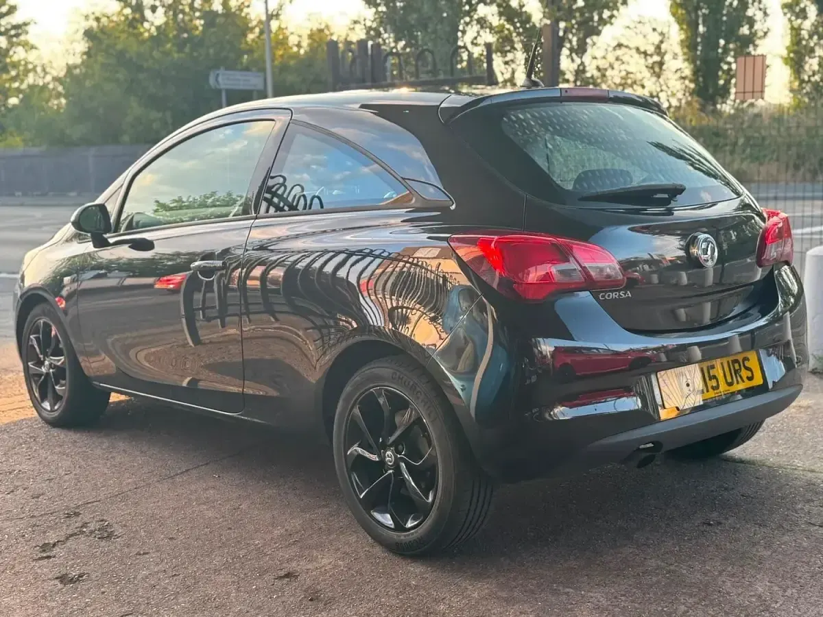 Used Vauxhall Corsa SRi 2015 Black Hatchback