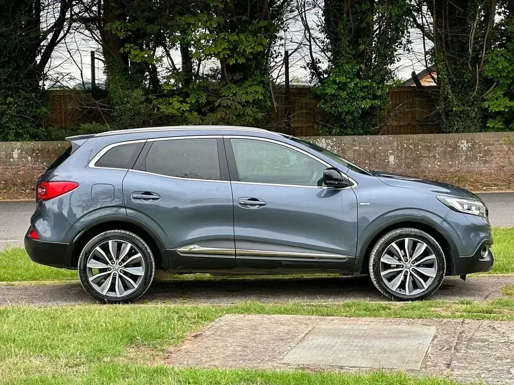 Used Renault Kadjar Signature 130 HP (95 kW) 2016 Grey SUV