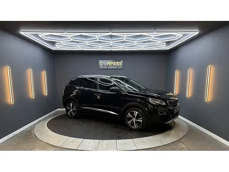 Used Peugeot 3008 Allure 130 HP (95 kW) 2019 Black SUV