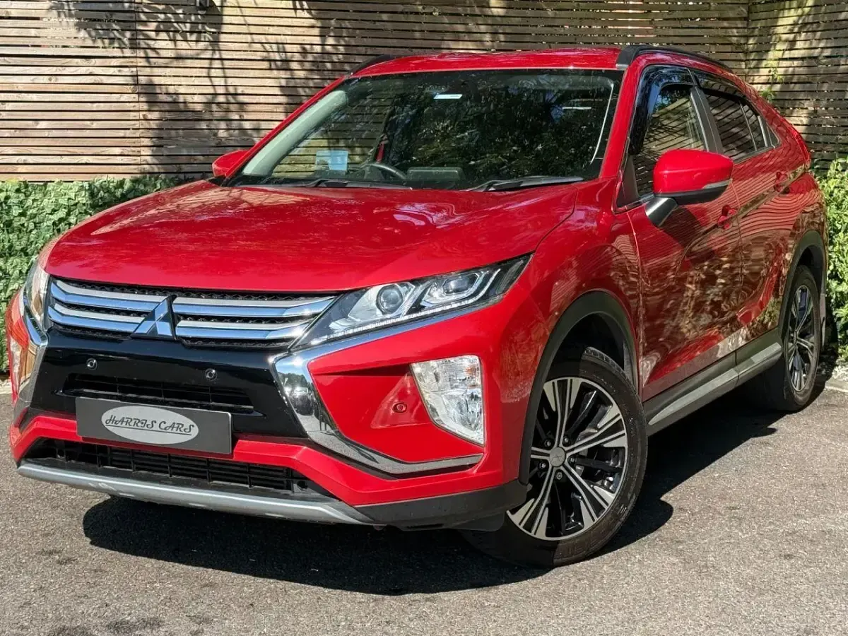 Used Mitsubishi Eclipse 163 HP (119 kW) 2018 Red Hatchback