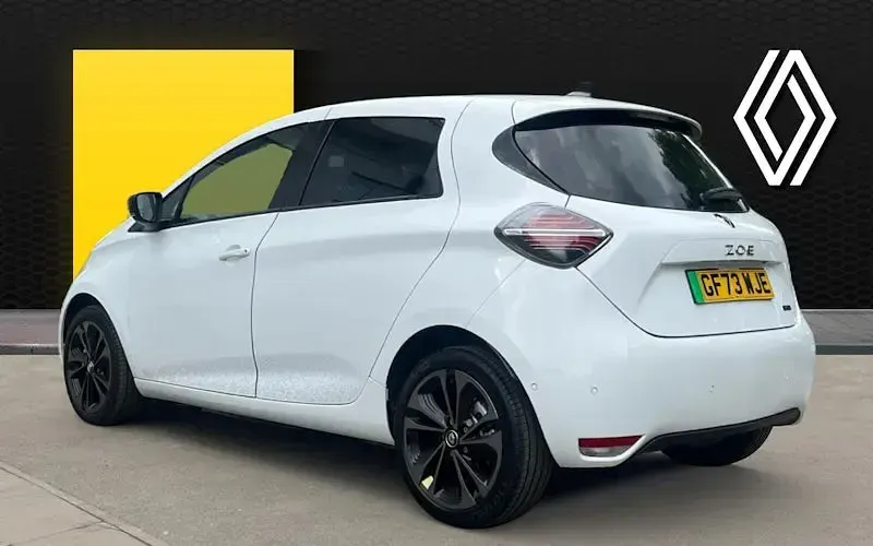 Used Renault Zoe Iconic 100 kW (136 HP) 2024 Hatchback