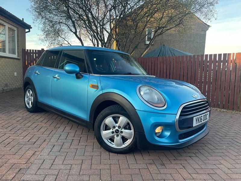 Blue Used 2016 Mini Cooper D Hatch Hatchback | £4,200 (Super price) - Image 1/4
