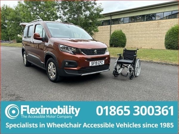 Bronze Used 2019 Peugeot Rifter Allure MPV | £13,750 (A bit pricey) - Image 1/1