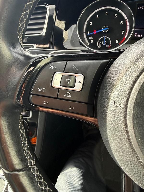 Used VW Golf VII R 2014 Black Hatchback