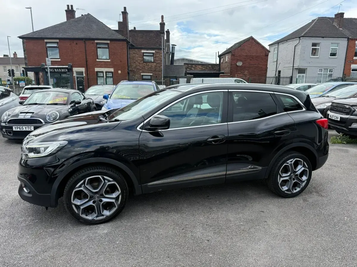 Used Renault Kadjar Dynamique 130 HP (95 kW) 2017 Black SUV