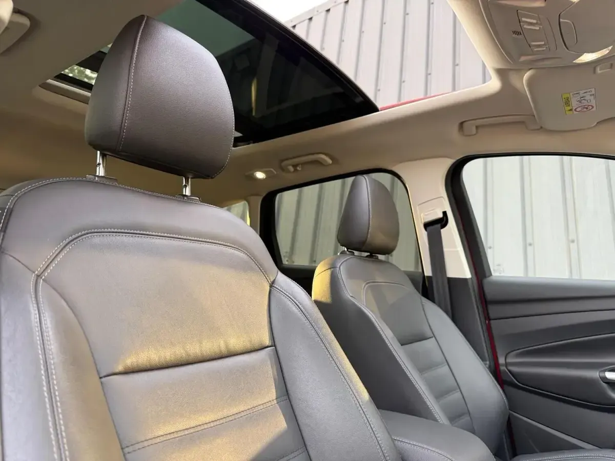 Used Ford Kuga Titanium X 180 HP (132 kW) 2018 Red SUV