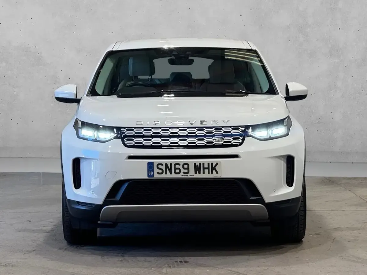 Used Land Rover Discovery 5 S 2019 White SUV
