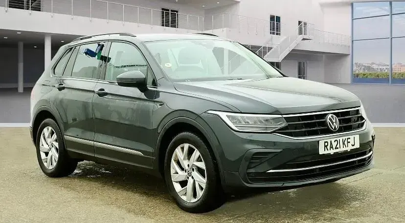 Used VW Tiguan Life 150 HP (110 kW) 2021 Grey SUV