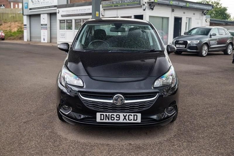 Second-hand Vauxhall Corsa SRi 2019 Negru Hatchback