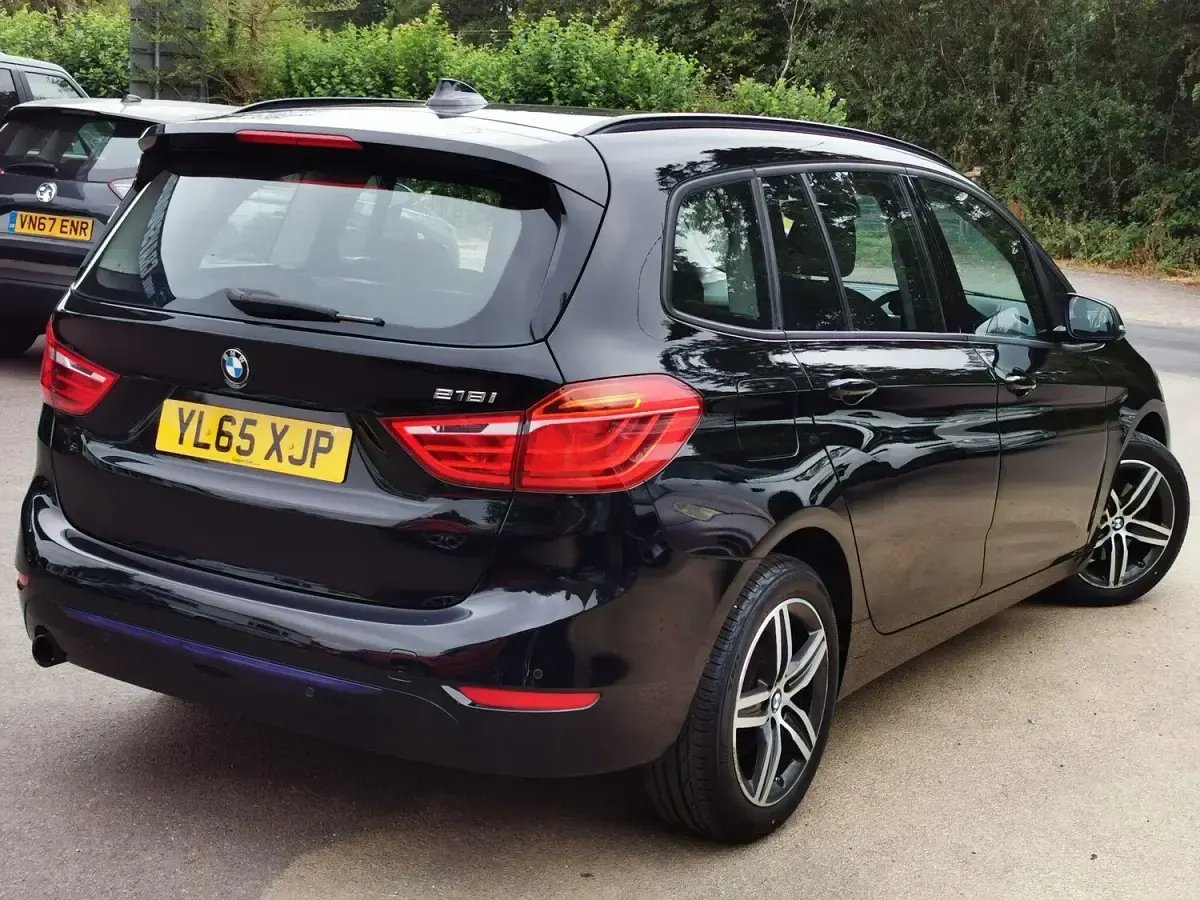 Used BMW 218 Sport Line 2016 Black Estate