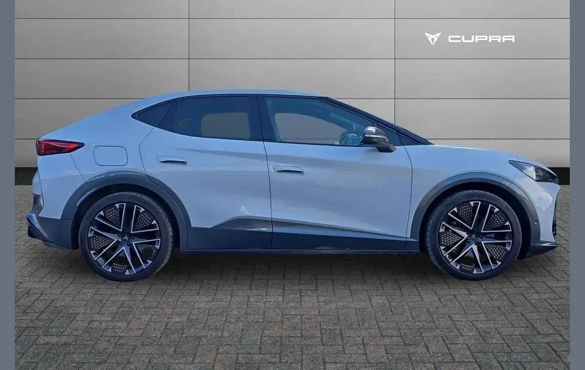 Used Cupra Tavascan VZ2 250 kW (340 HP) 2025 White SUV