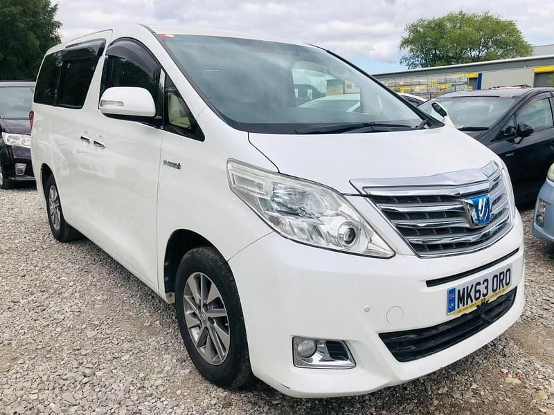 White Used 2025 Toyota Alphard MPV | £11,490 - Image 1/3
