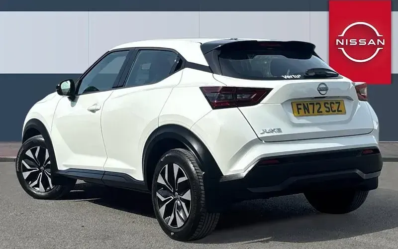 Used Nissan Juke Acenta 114 HP (83 kW) 2022 White SUV