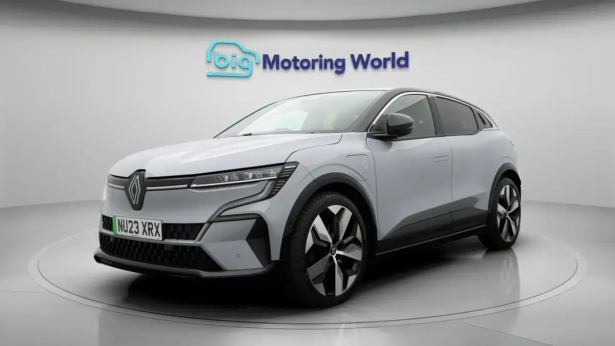 Gebraucht Renault Megane E-Tech Techno 160 kW (218 PS) 2023 Grau Kleinwagen