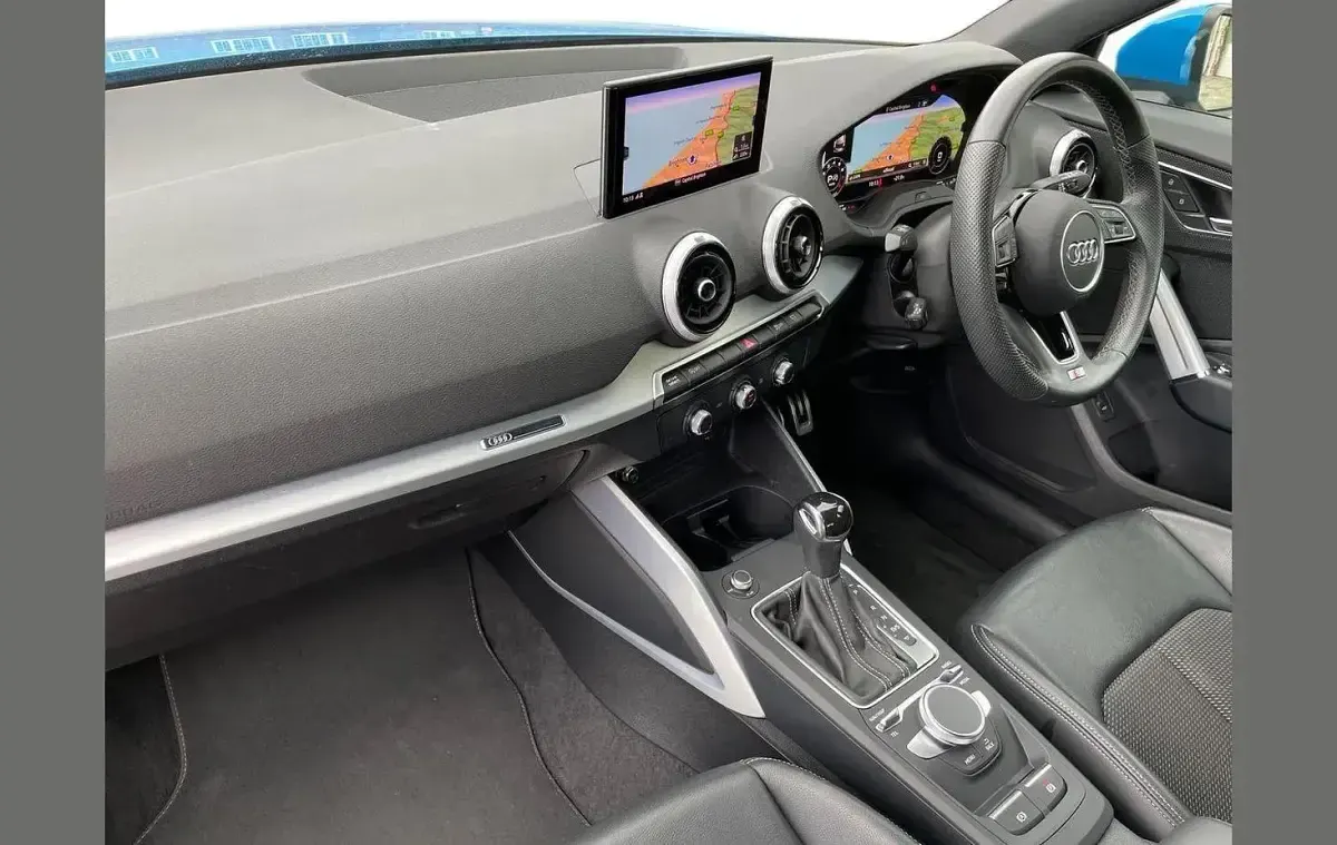 Used Audi Q2 S-Line 147 HP (108 kW) 2021 Blue SUV