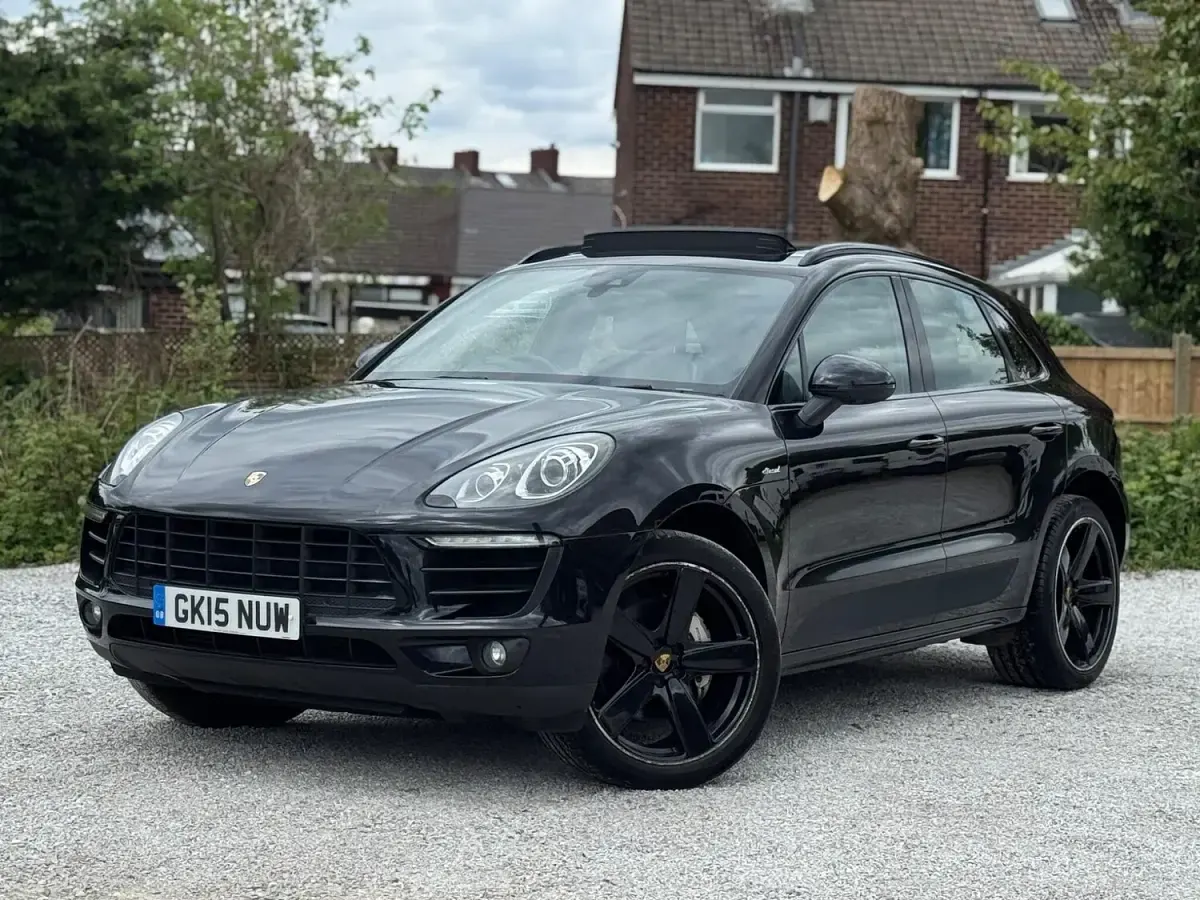 Used Porsche Macan 258 HP (189 kW) 2015 Black SUV
