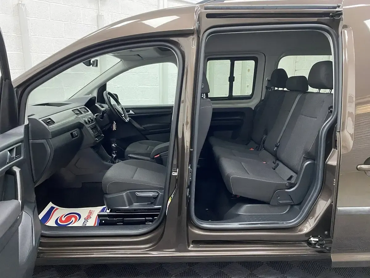 Used VW Caddy Life 122 HP (89 kW) 2021 Brown MPV