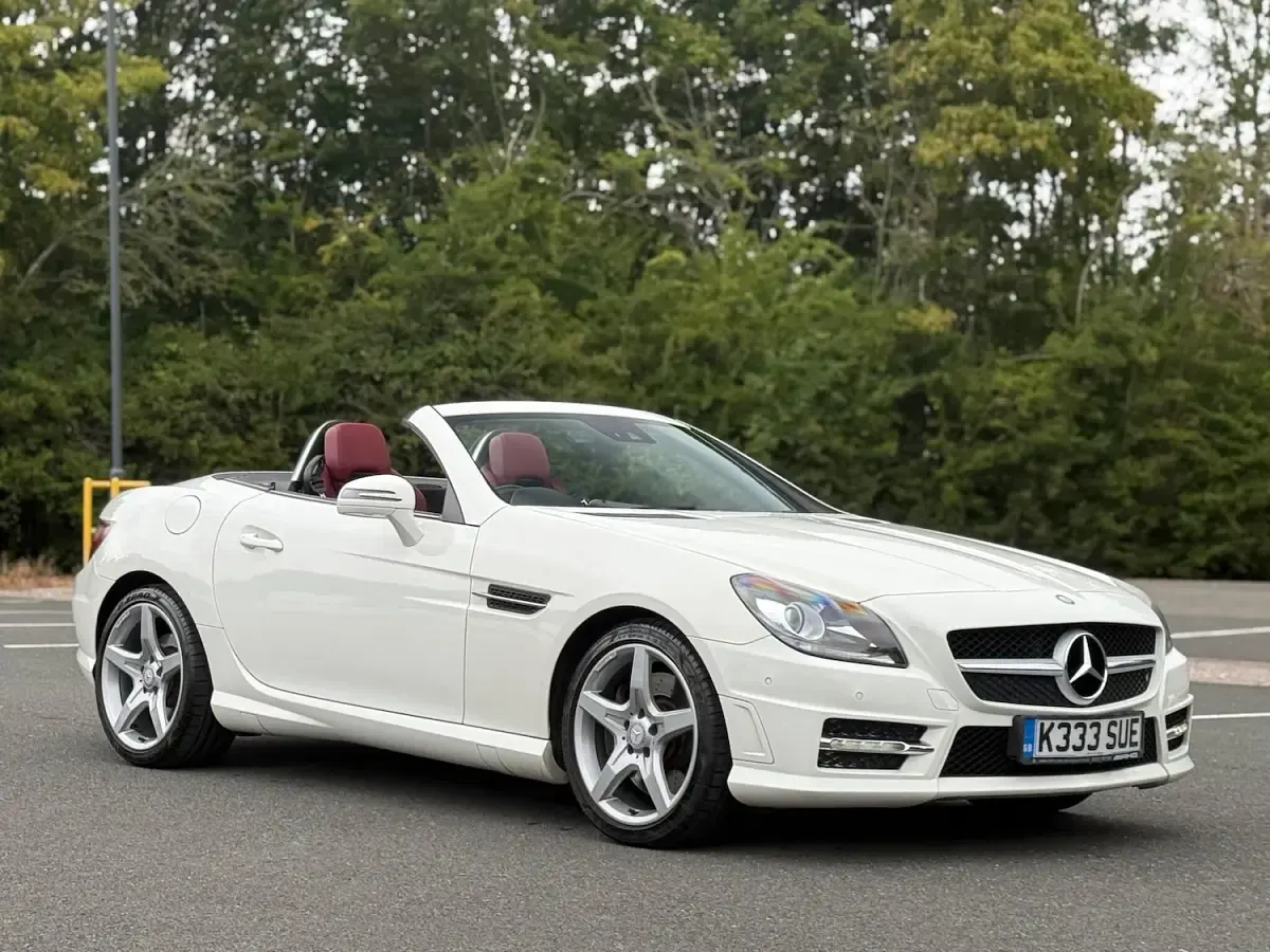 Used Mercedes SLK200 AMG 2011 White Cabriolet