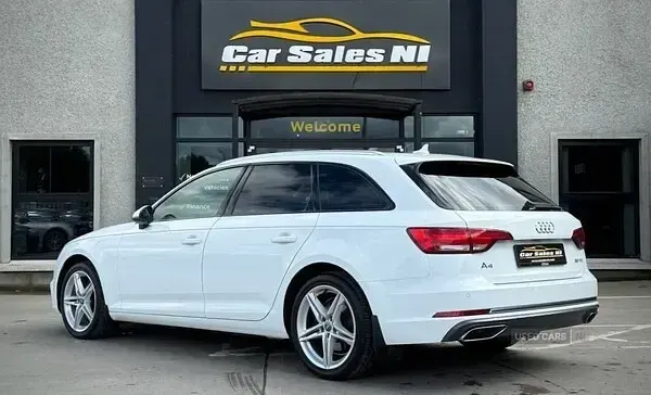 Used Audi A4 Sport 150 HP (110 kW) 2019 White Estate