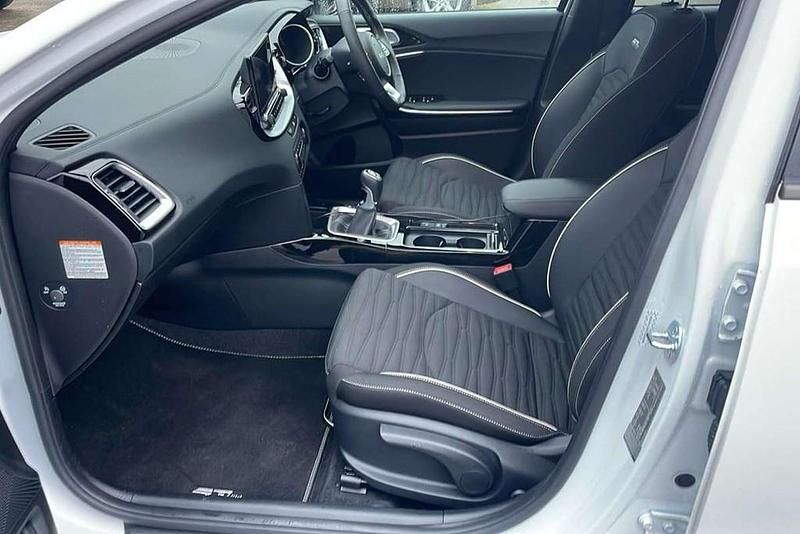 Used Kia XCeed GT-Line 113 HP (83 kW) 2025 White SUV