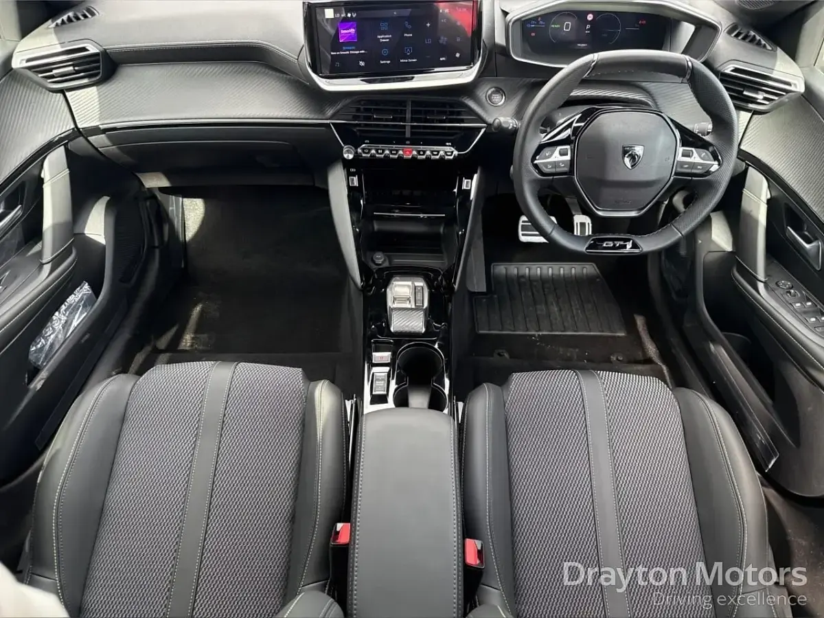 Neu Peugeot e-208 GTi 100 kW (136 PS) 2026 Blau Kleinwagen