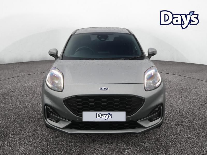 Usado Ford Puma ST-Line 2023 Plateado Utilitario