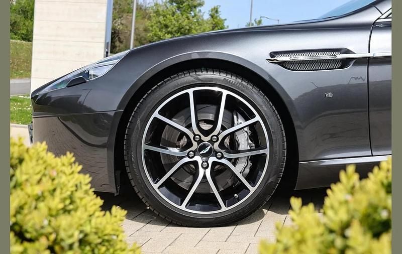 Used Aston Martin Rapide 550 HP (404 kW) 2016 Silver Sedan
