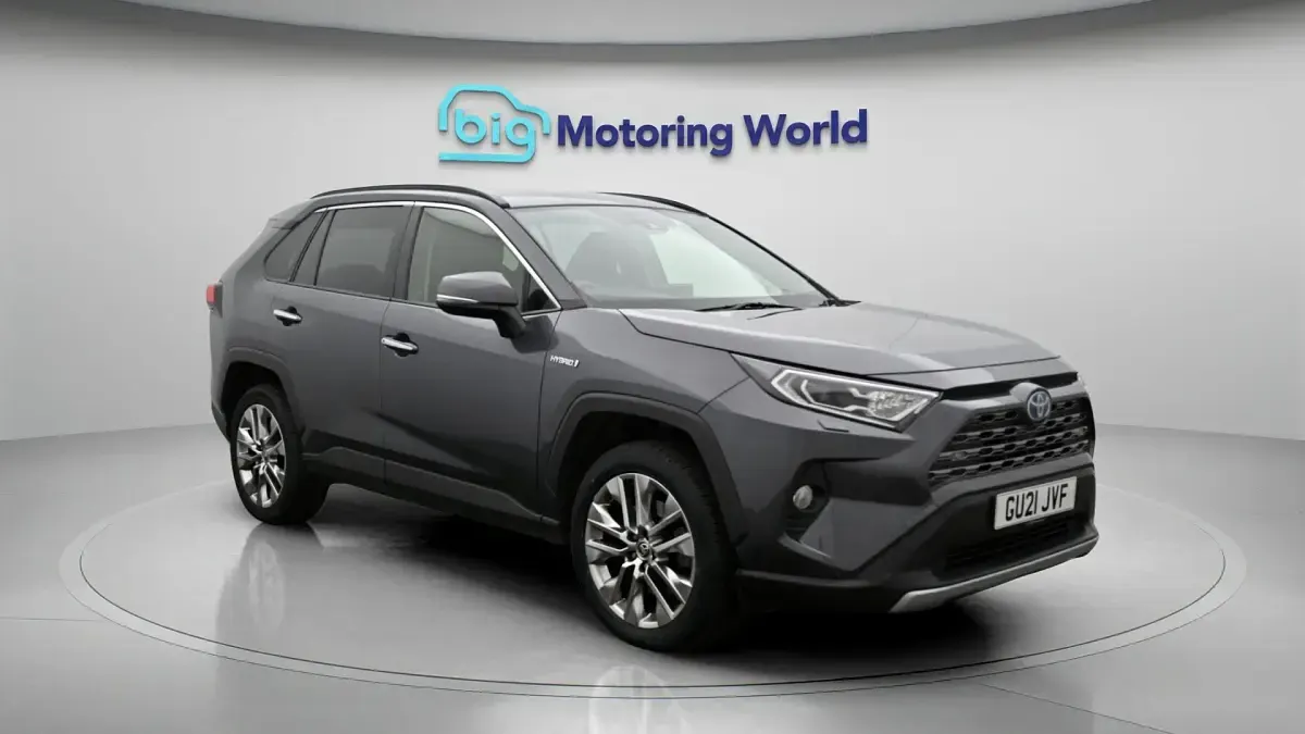 Used Toyota RAV4 Hybrid 219 HP (161 kW) 2021 SUV