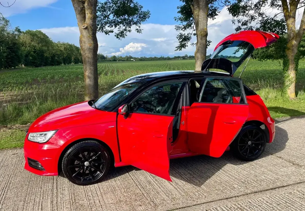 Used Audi A1 Sportback S-Line 125 HP (91 kW) 2017 Red Hatchback