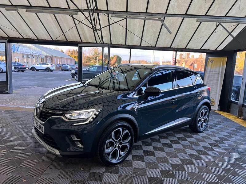 Used Renault Captur SE 143 HP (105 kW) 2022 Blue/black SUV