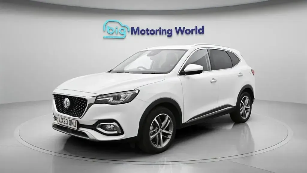 Used MG HS Exclusive 162 HP (119 kW) 2023 White SUV