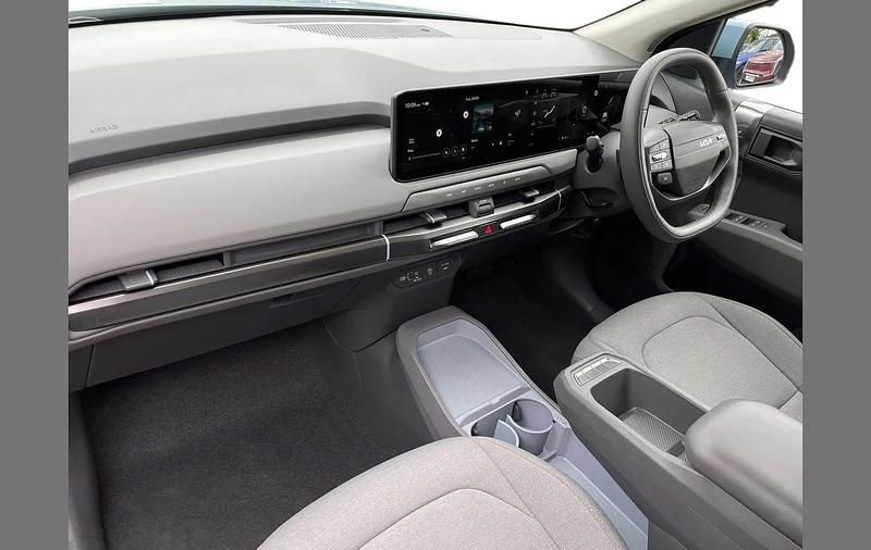 Begagnad Kia EV3 Air 147 kW (201 HK) 2025 Blå SUV