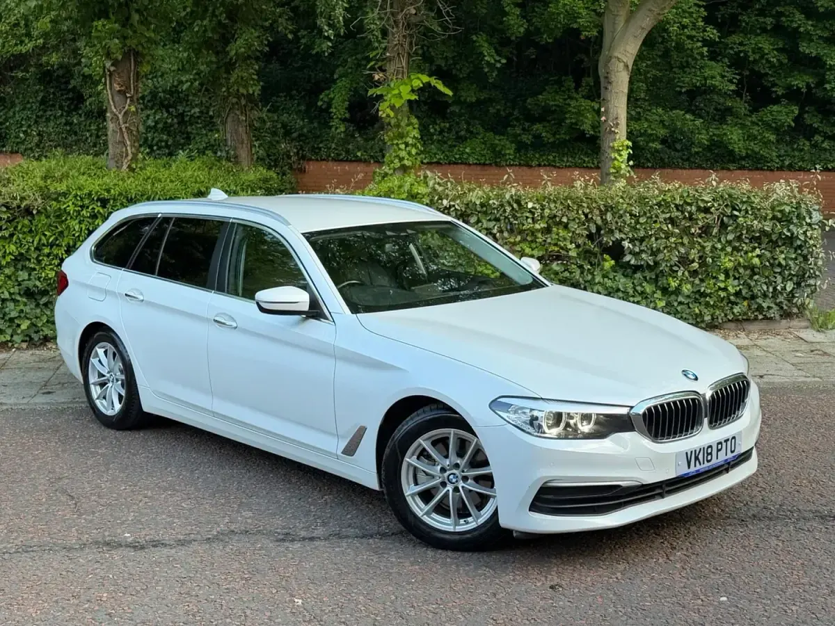 Używany BMW 520 Comfort Edition 2018 Biały Kombi