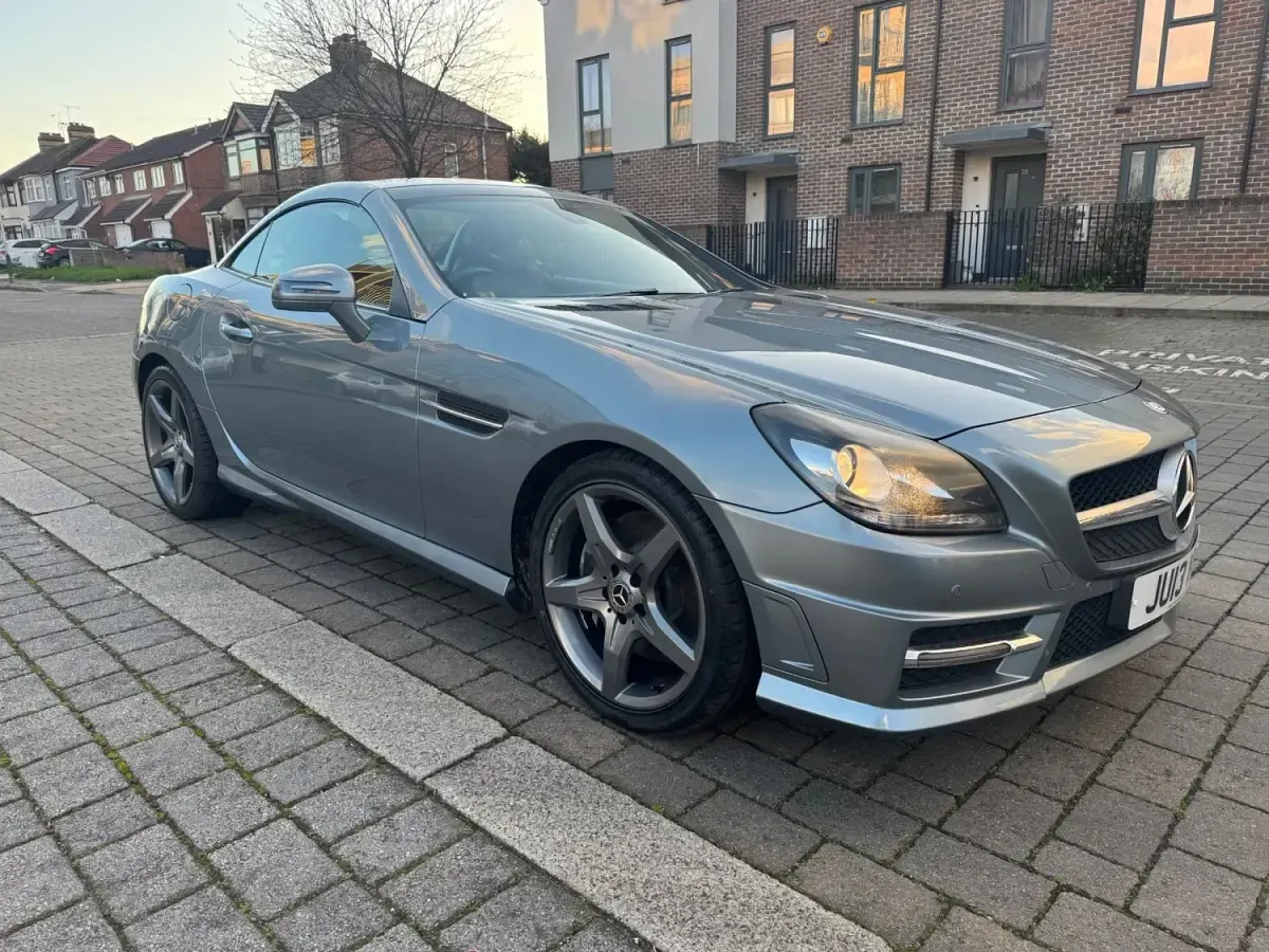 Begagnad Mercedes SLK250 AMG 2013 Silver Cab