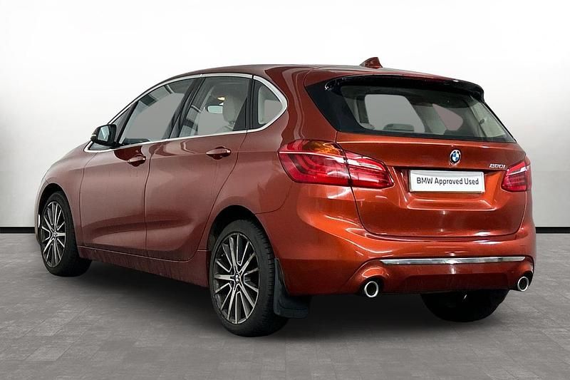 Used BMW 220 Active Tourer Luxury Line 192 HP (141 kW) 2019 Orange MPV