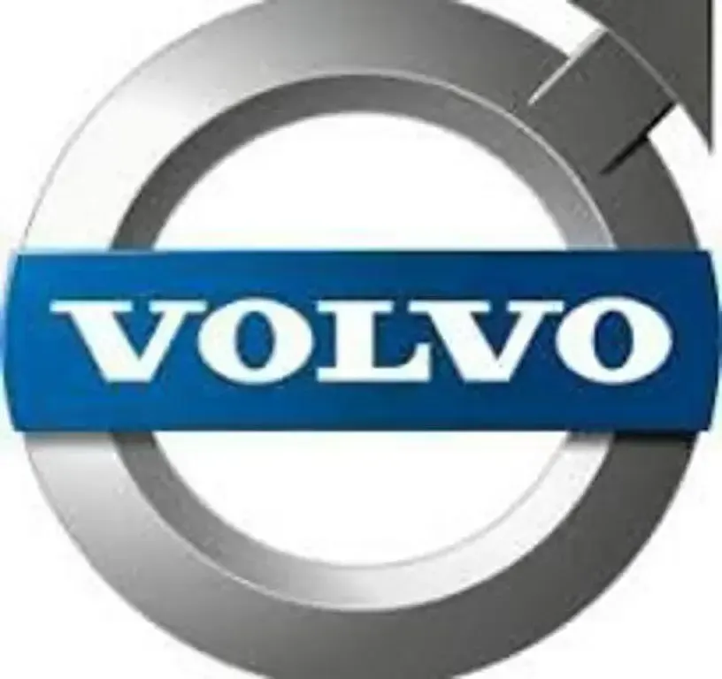 Used Volvo V40 Inscription 120 HP (88 kW) 2018 Red Hatchback