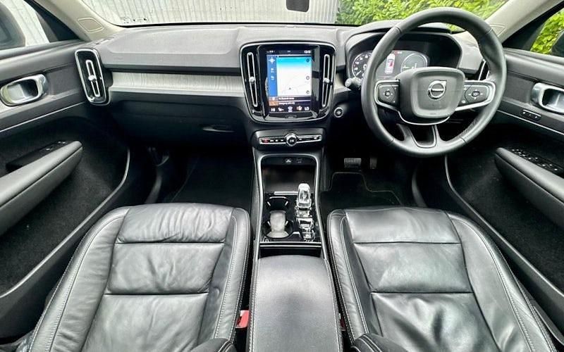 Used Volvo XC40 Inscription 211 HP (155 kW) 2021 Black SUV